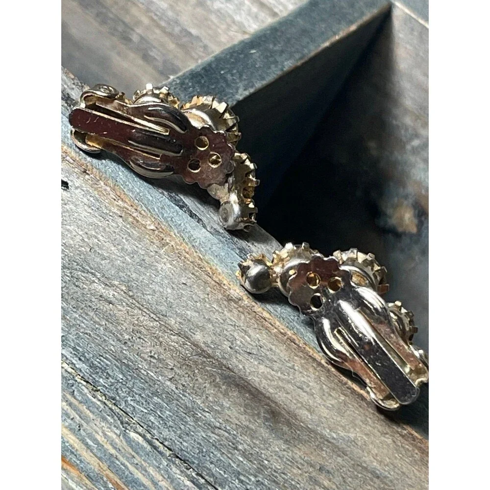 Vintage Earrings - Picture 4 of 6